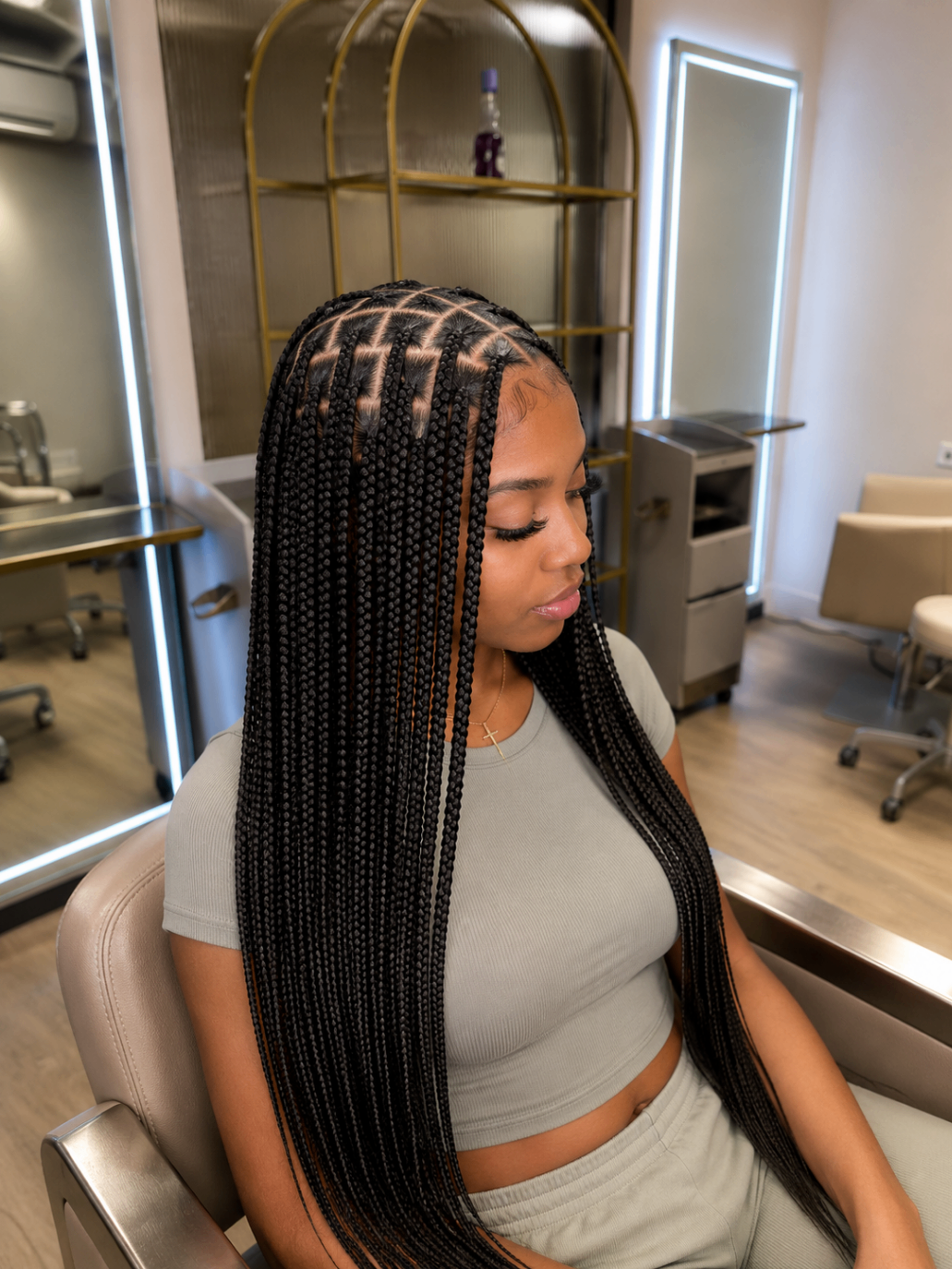 Medium Knotless Braids